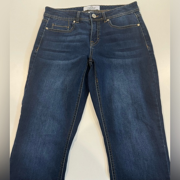 Jordache Women's dark blue curvy Skinny Jeans - Picture 2 of 8